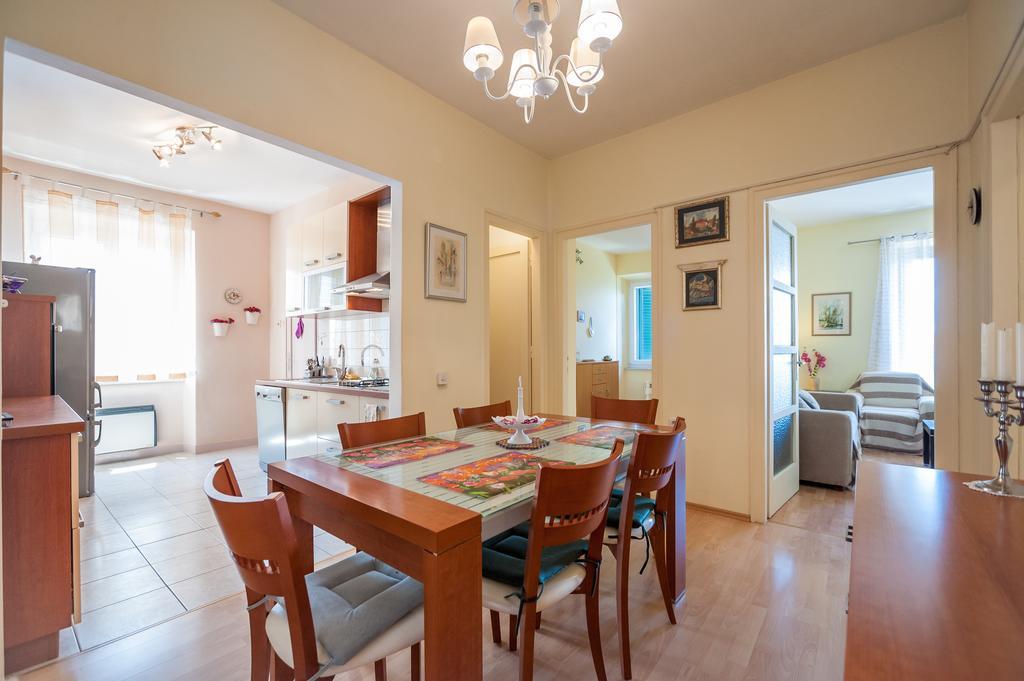 Vera Apartments With Sea View And Old Town View Zadar Eksteriør bilde
