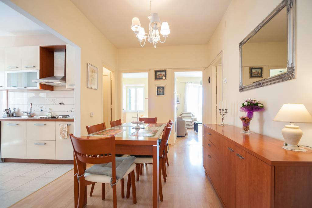 Vera Apartments With Sea View And Old Town View Zadar Eksteriør bilde